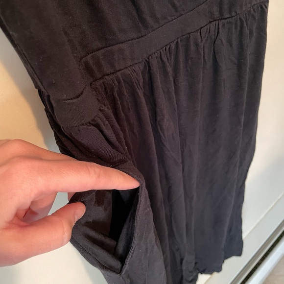 Banana Republic black dress - Picture 4 of 5